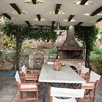 πέτρινο αρχοντικό Villa *