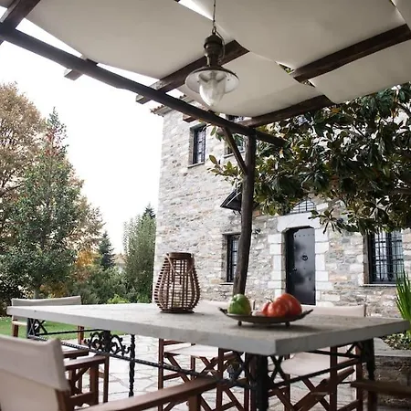 πέτρινο αρχοντικό 빌라 포르테리아