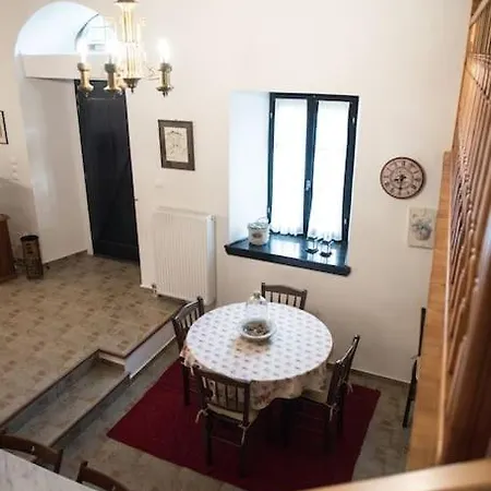 πέτρινο αρχοντικό بورتاريا