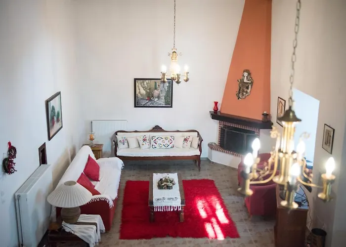 πέτρινο αρχοντικό *