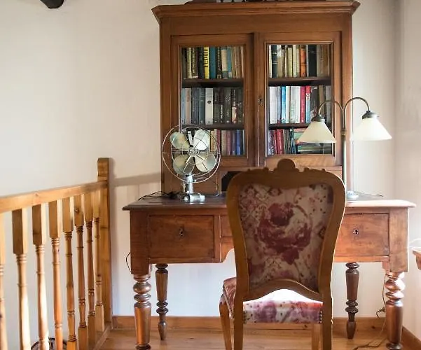 πέτρινο αρχοντικό *