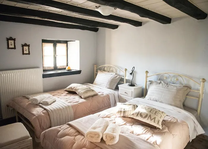 πέτρινο αρχοντικό